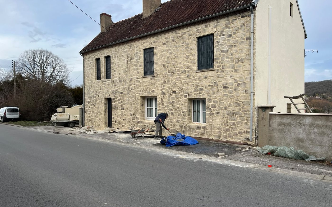 Nettoyage et ravalement façade — Couvreur Creuse, couvreur à Lavaveix-les-Mines